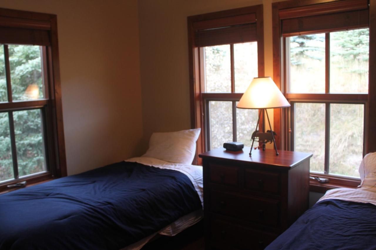 Woodhaven # 8 In Sun Peaks Villa ภายนอก รูปภาพ