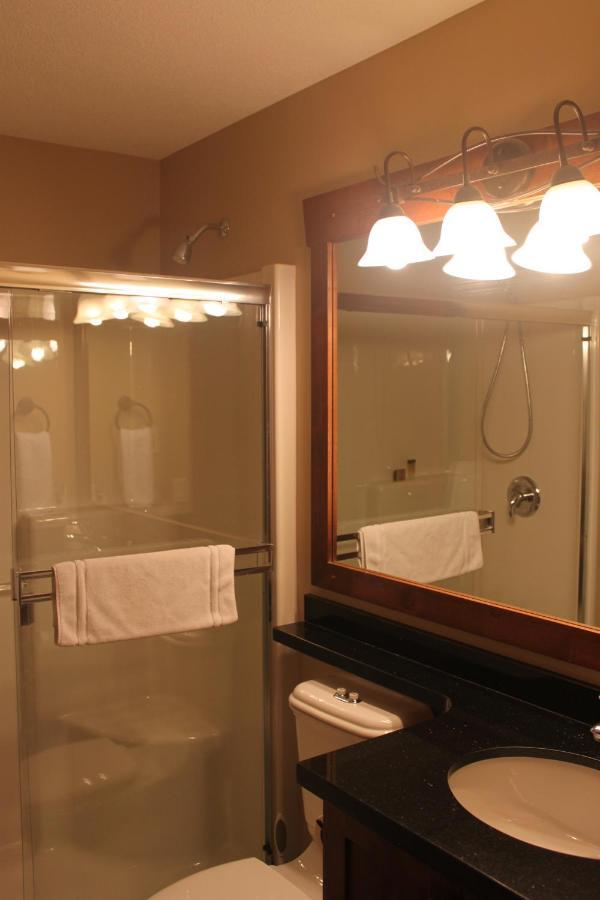 Woodhaven # 8 In Sun Peaks Villa ภายนอก รูปภาพ