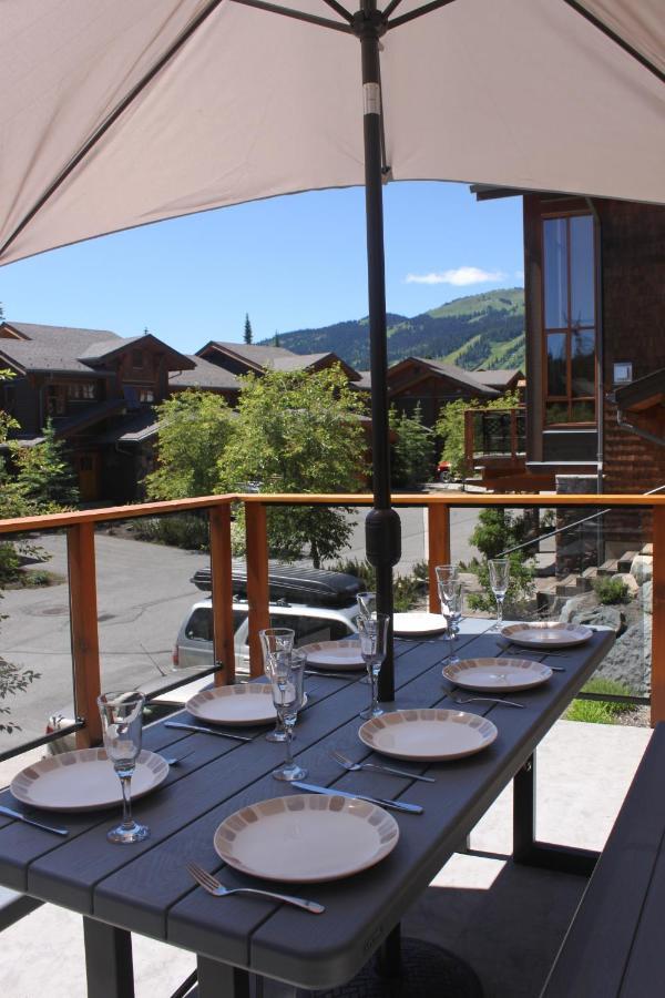 Woodhaven # 8 In Sun Peaks Villa ภายนอก รูปภาพ